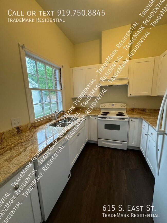 Foto del edificio - Beautiful and Historic 1920's 2BR/2BA Hous...