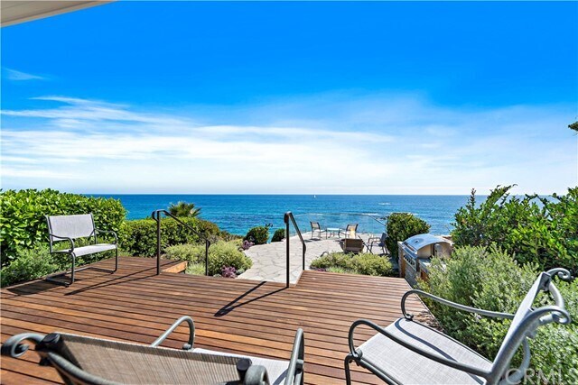 Building Photo - 1369 Gaviota Dr