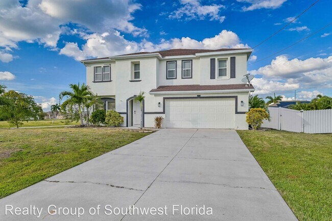 Foto del edificio - 4 br, 2.5 bath House - 2111 NW 7th Street