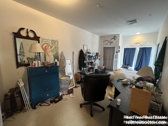 Photo - 8-10 Glencoe St. Unit 5 Apartment