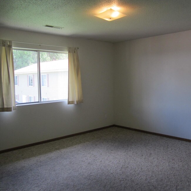Building Photo - Lucas Street 4-Plex