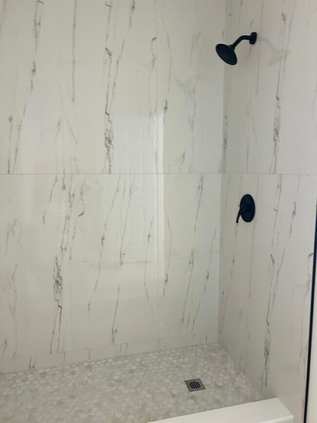 Foto del edificio - 12026 Suellen Cir