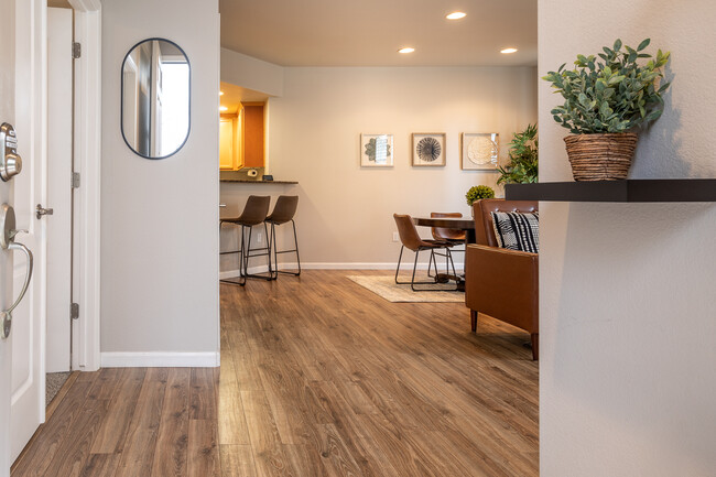 Dining/Living Room - 373 N Amedeo Ln