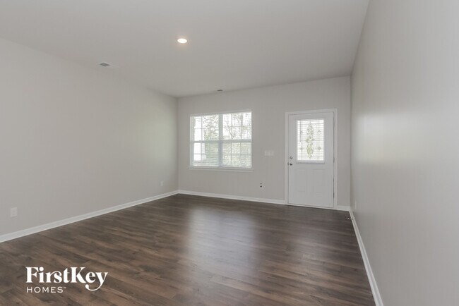 Foto del edificio - 7132 Pennyroyal Wy