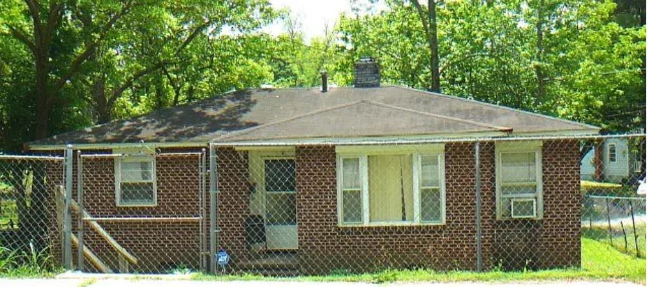 Primary Photo - 811 W Franklin St