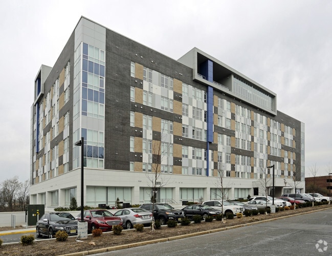 Building Photo - Ridge Pointe