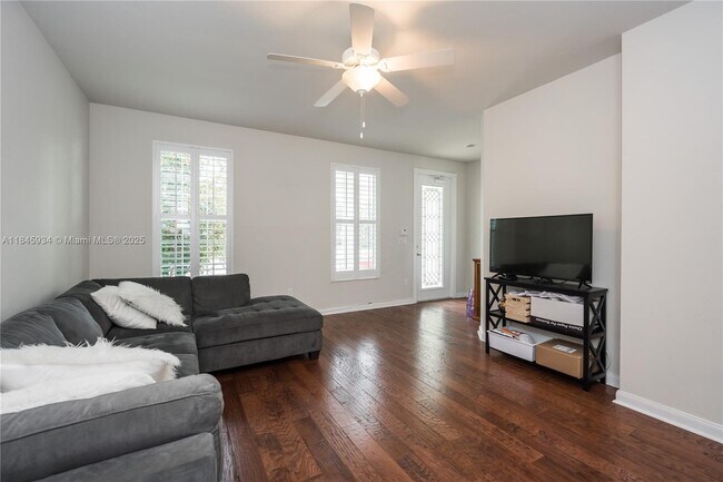 Building Photo - 1039 Key Largo St