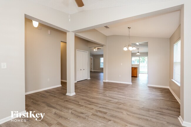 Foto del edificio - 12601 White Cedar Trail