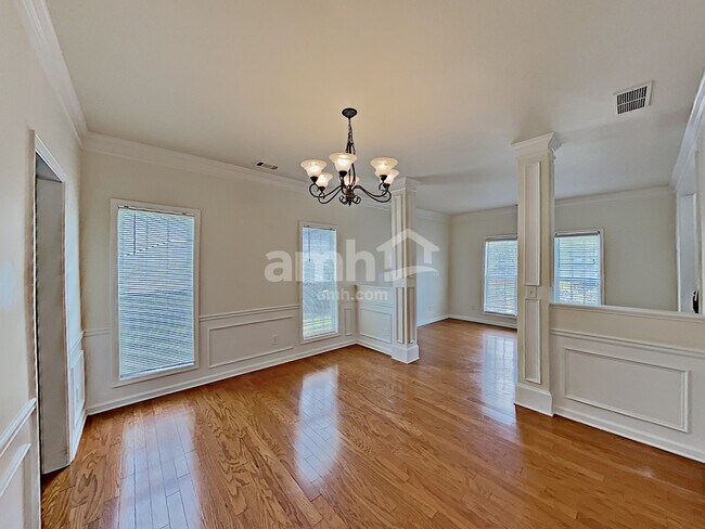 Foto del edificio - 383 Vine Mountain Way