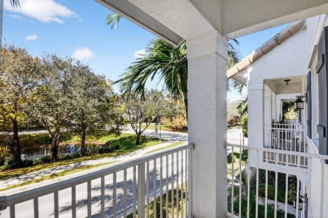 Photo - 1371 Vía De Pepi Townhome