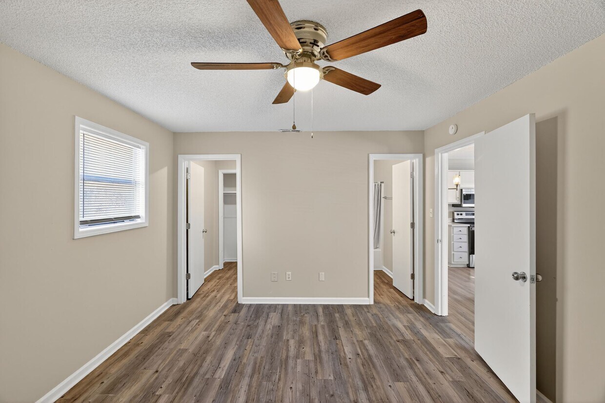 Foto del edificio - Bay Meadows Apts