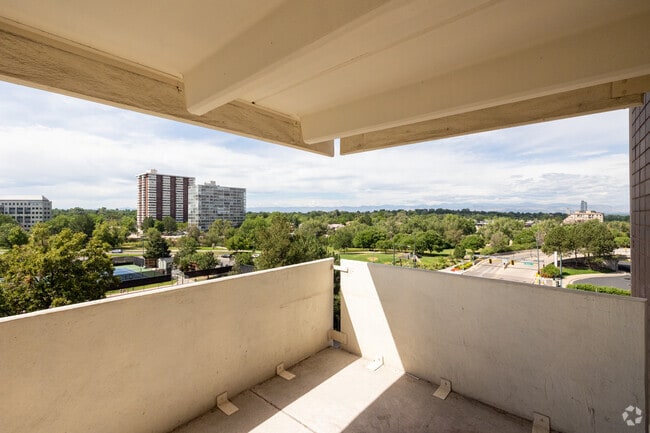 1BR, 1BA + Study - 1387SF - View - High Country House Apartments