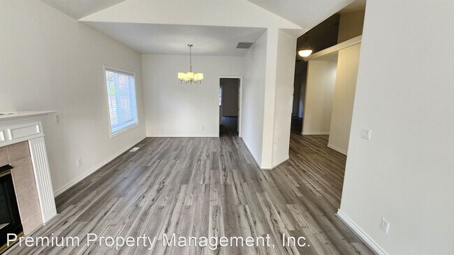 Building Photo - 3 br, 2 bath House - 4920 21st Ave S