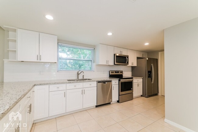 Building Photo - 1519 Stormway Ct