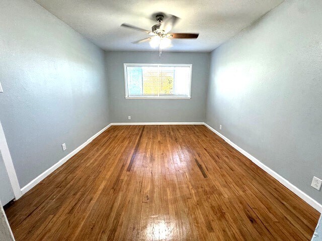 Área de estar - 2293 Baywood