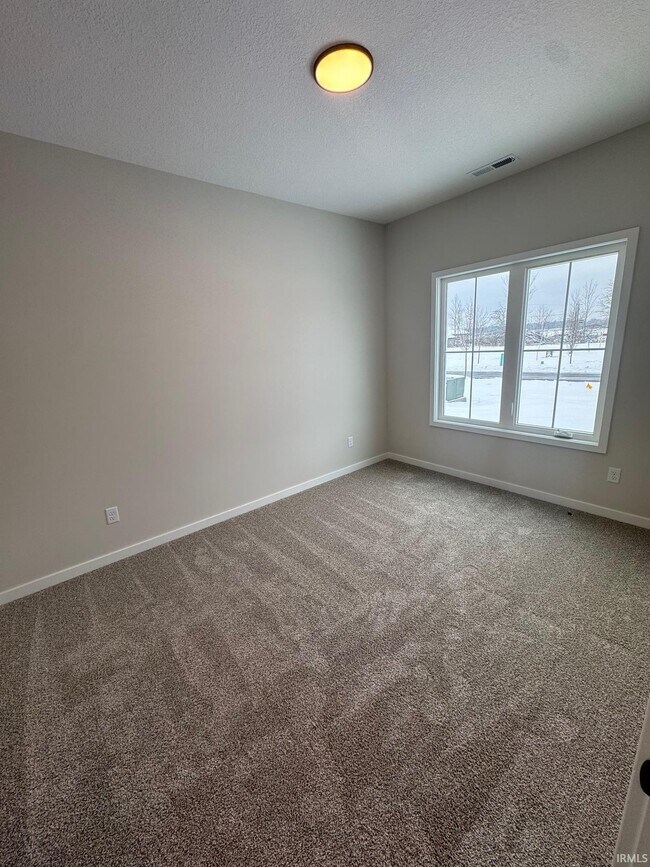 Foto del edificio - 1072 Emilee Ct