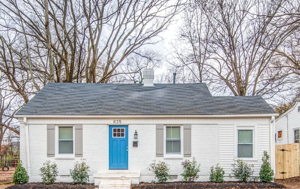 Primary Photo - Renovated Home for Rent 5 Minutes From U o...