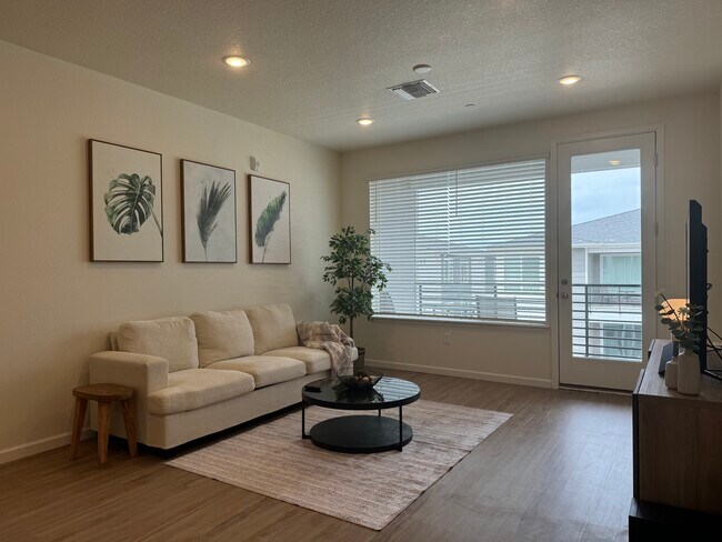 Foto del edificio - 6153 N Ceylon St