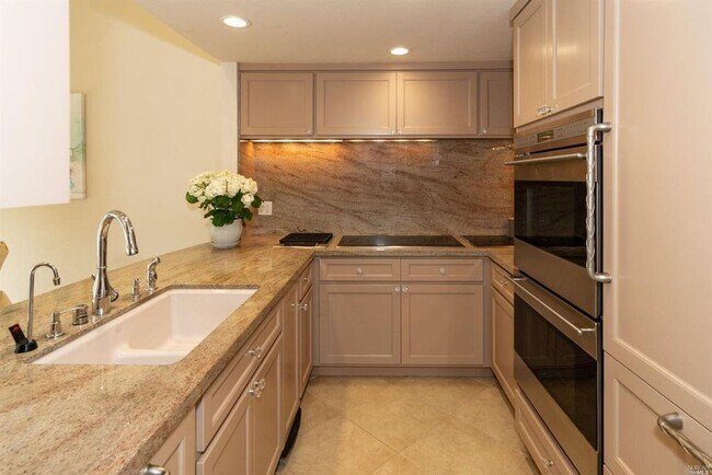 Foto del edificio - 32 Willow Ln