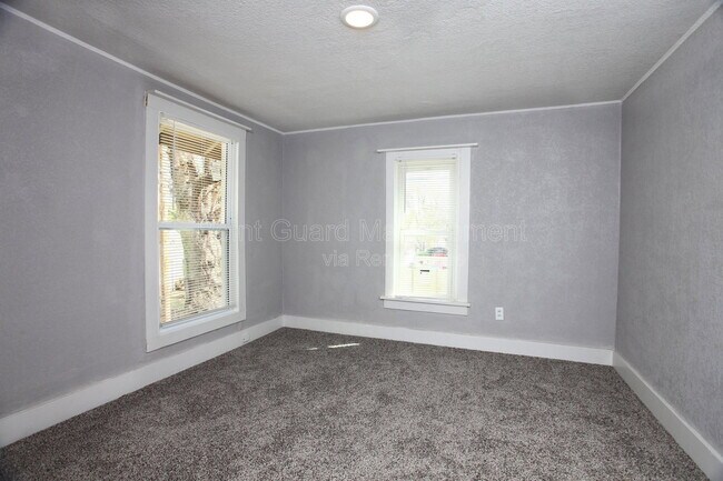 Foto del edificio - 1225 S Pattie St