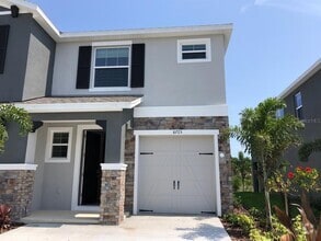 Building Photo - 8725 Daydream St
