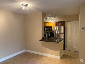 Building Photo - 2850 N Oakland Forest Dr