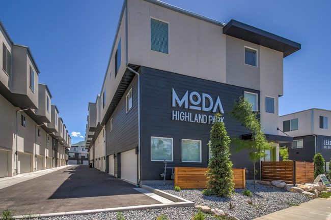 Exterior - Moda Highland Park