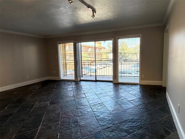 Foto del edificio - 1919 Portsmouth St