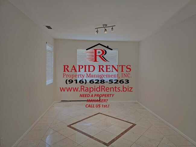 Foto del edificio - 4900 Trouville Ln