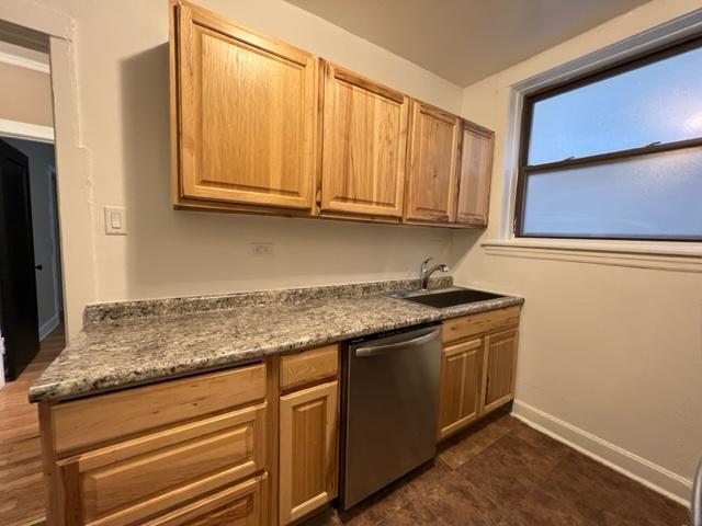 Building Photo - 1 bedroom in Chicago IL 60660