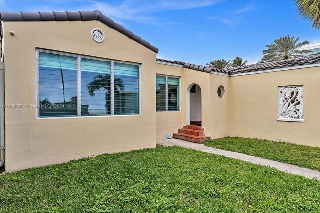 Foto del edificio - 9572 Carlyle Ave