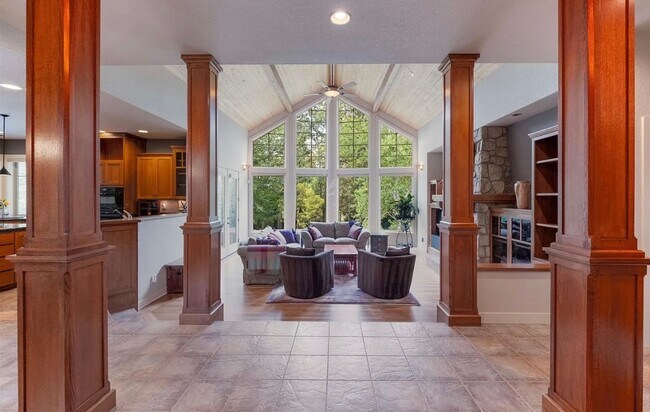 Foto del edificio - Luxury North Albany Home for Rent – 4 Bed,...