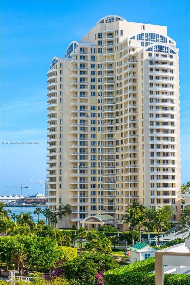 Building Photo - 701 Brickell Key Blvd