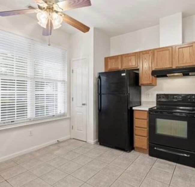 Building Photo - 682 Windbrook Cir