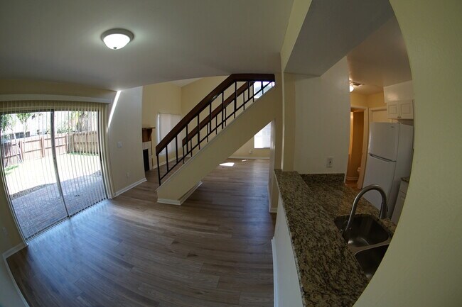 Building Photo - 6252 Sandcrest Cir