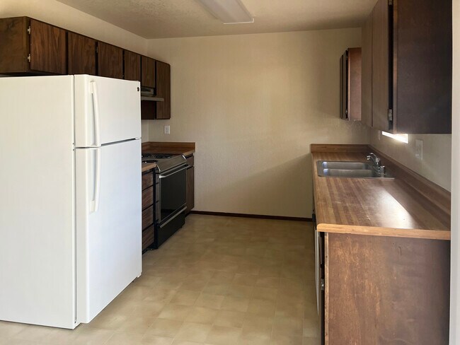 Foto del edificio - 2368 Blue Jay Ct