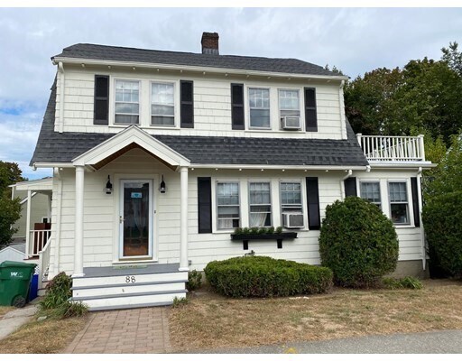 Primary Photo - 88 Roosevelt Rd