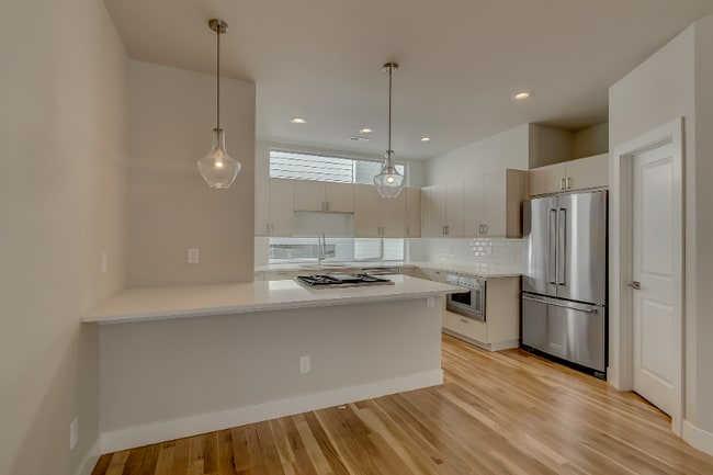 Photo - 1908 Hooker St Townhome