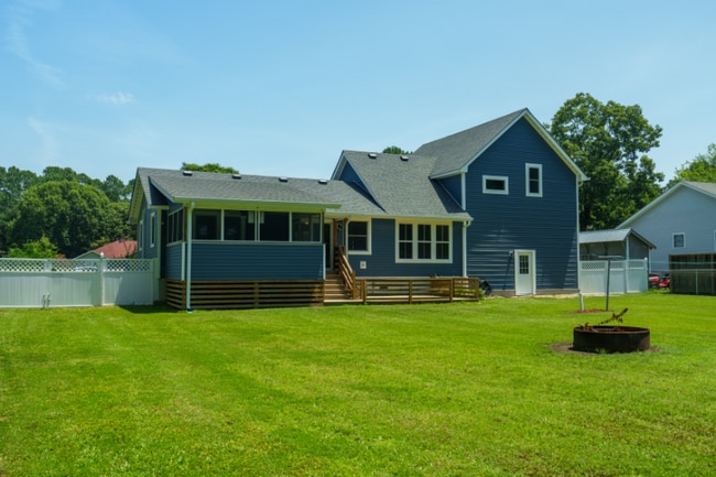 Building Photo - 102 Quarter Landing Dr