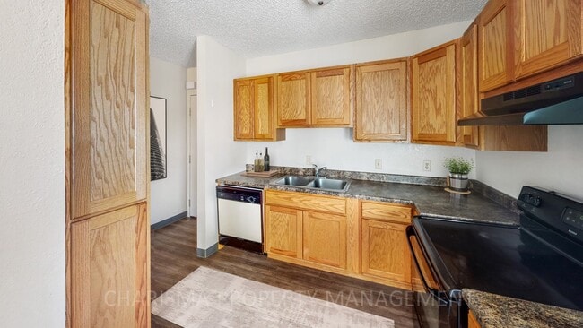 Foto del edificio - 412 S Thompson Ave