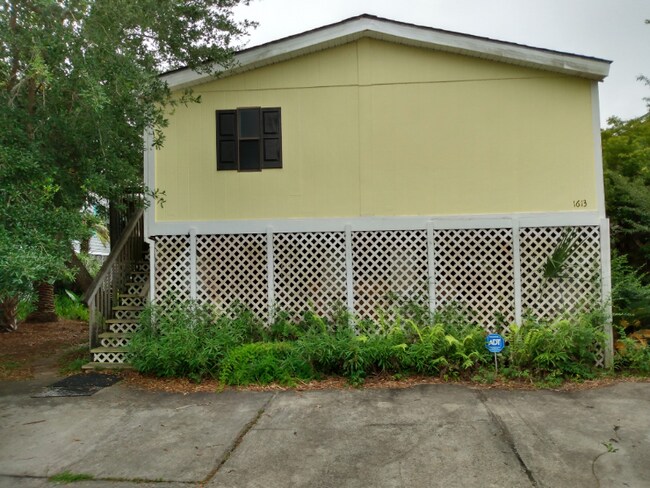 Foto del edificio - 1613 Teal Marsh Rd