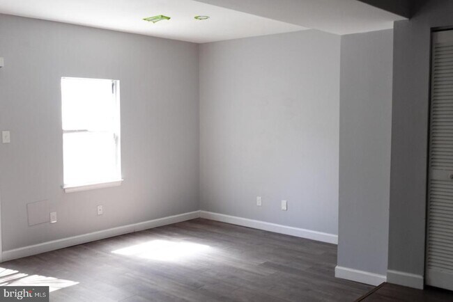 Foto del edificio - 1106 Castlehaven Ct