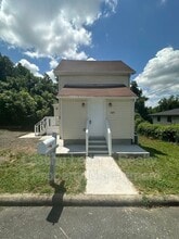 Building Photo - 329 Jackson St