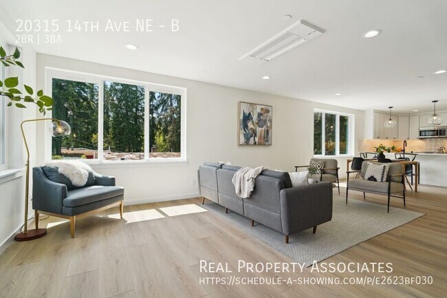 Foto del edificio - 20315 14th Avenue Northeast