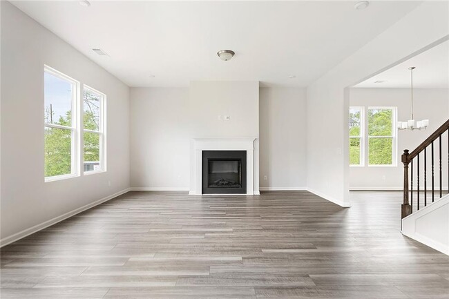Foto del edificio - 317 Lavender Ln