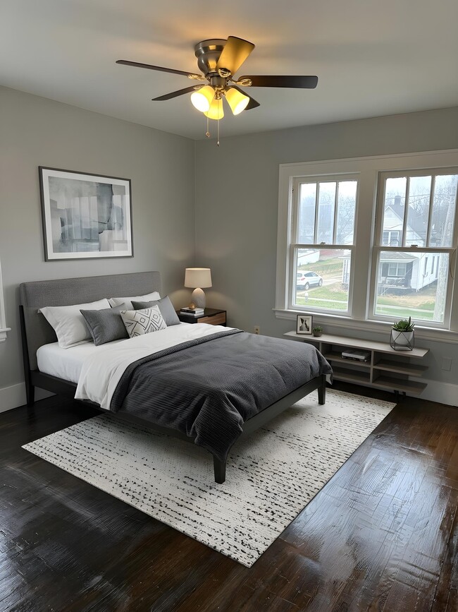 Building Photo - 819 W 18th St