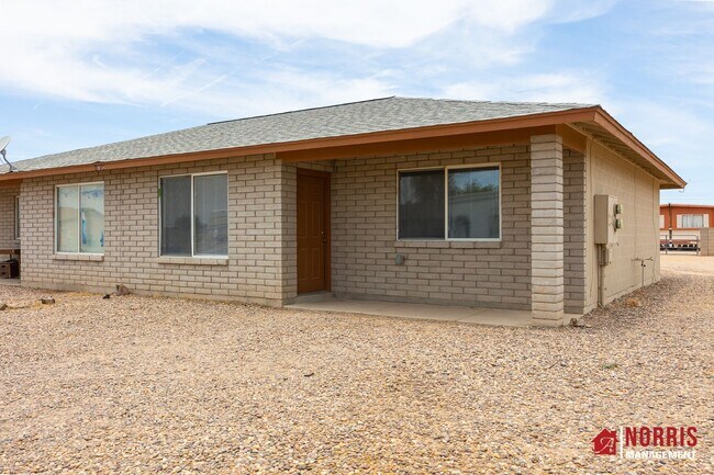 Foto del edificio - 9874 W Leander Dr