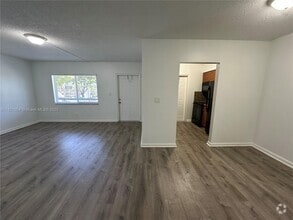 Building Photo - 1400 NE 56th St