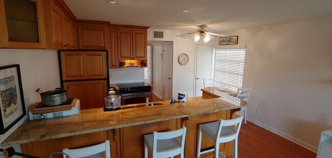 Foto del edificio - 108 14th Ave