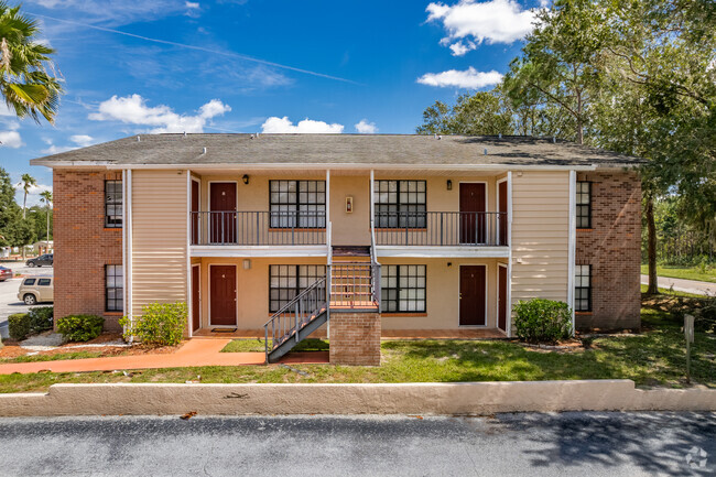 21101 Voyager Blvd Land O Lakes, Florida - Glendale Villas Condominiums